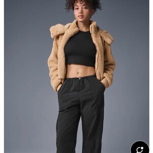 Alo yoga sherpa color camel new with tags